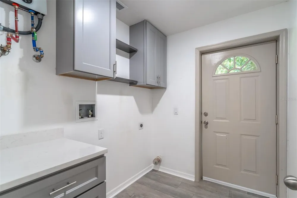 497 W BERESFORD ROAD Deland, FL 32720