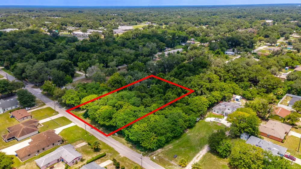 497 W BERESFORD ROAD Deland, FL 32720