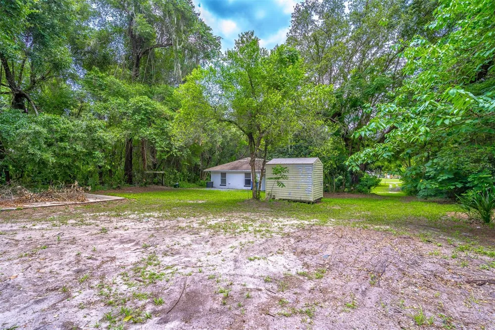 497 W BERESFORD ROAD Deland, FL 32720