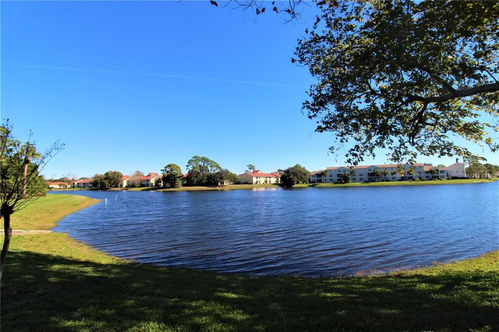 4009 CROCKERS LAKE BOULEVARD #11 Sarasota, FL 34238