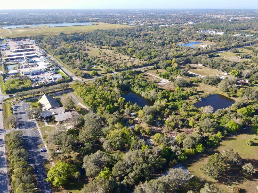 E VENICE AVENUE Venice, FL 34292
