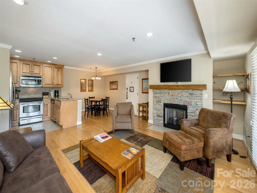 208 Bowling Park Road #208 Asheville, NC 28803