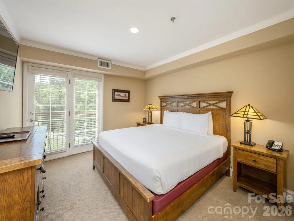 208 Bowling Park Road #208 Asheville, NC 28803