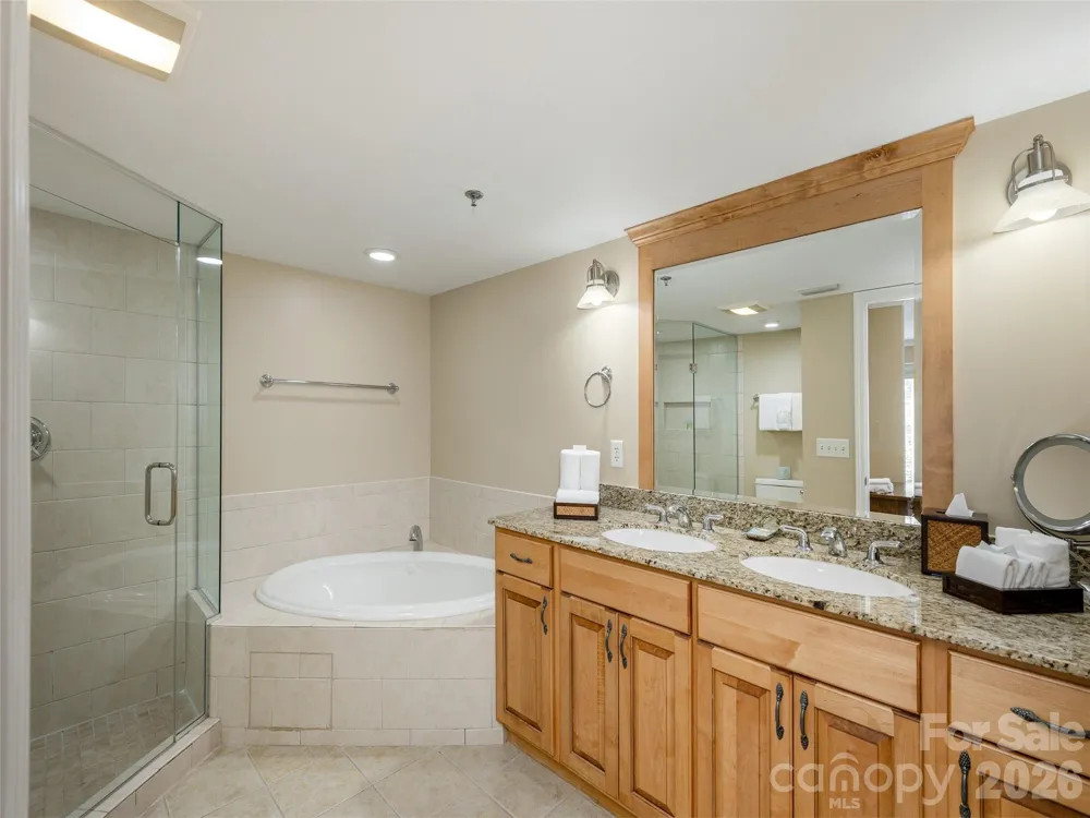 208 Bowling Park Road #208 Asheville, NC 28803