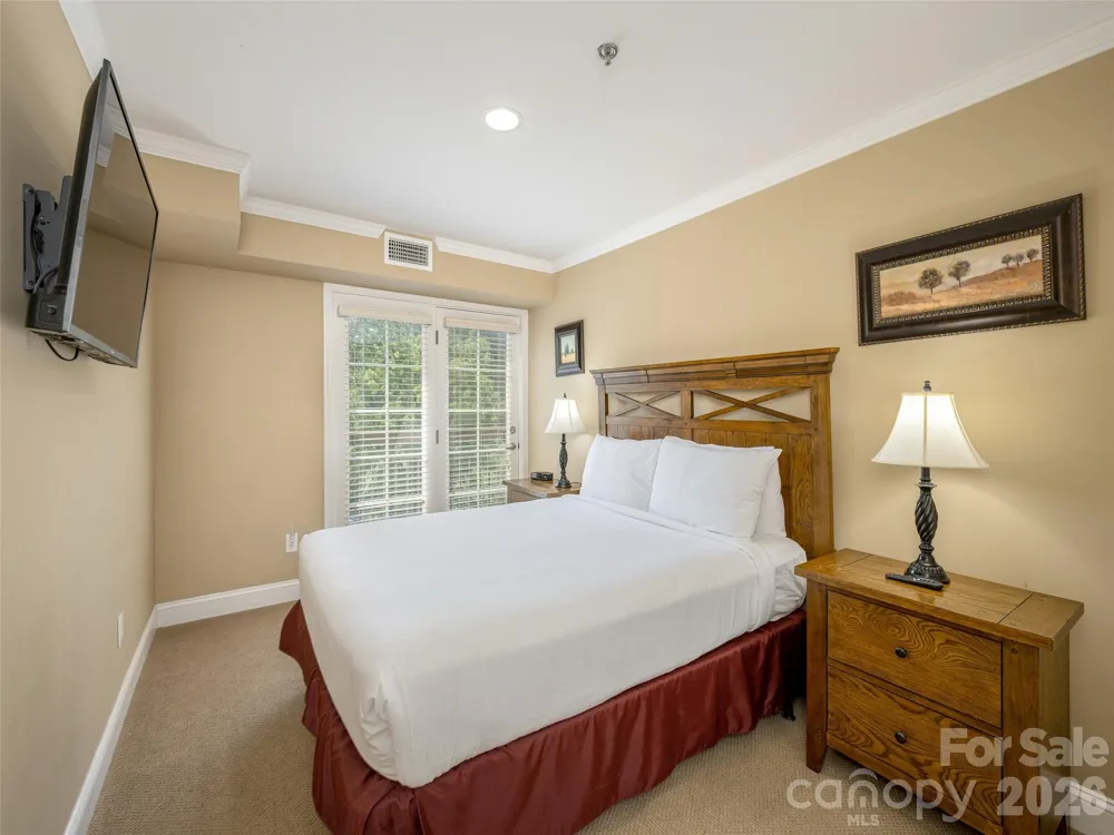 208 Bowling Park Road #208 Asheville, NC 28803