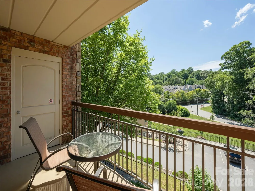208 Bowling Park Road #208 Asheville, NC 28803