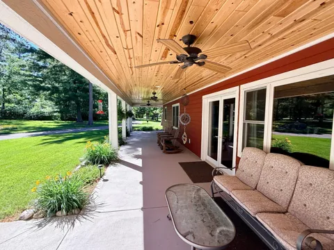 11326 Grouse Loop NW