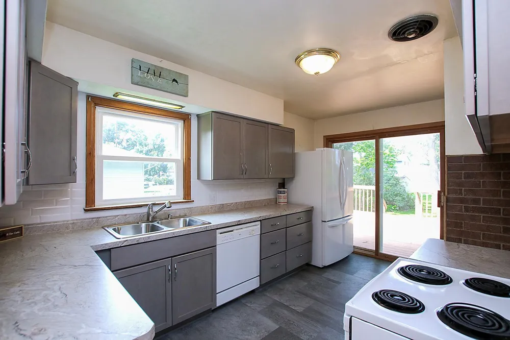 230 Main Street Green Isle, MN 55338