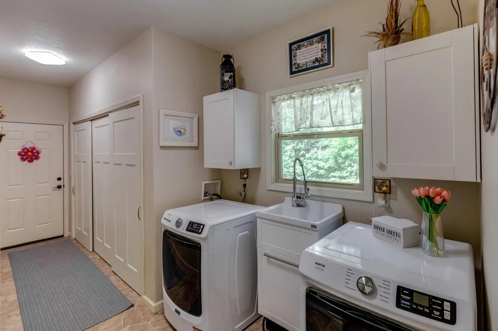 5870 Fledgling Way Drive NW Walker, MN 56484