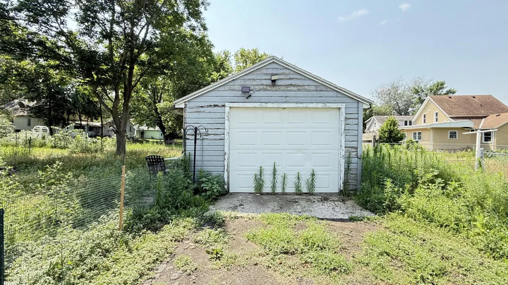 36 E Ronning Avenue Appleton, MN 56208