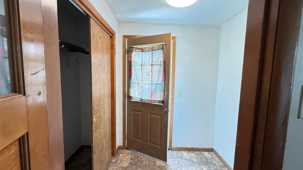 36 E Ronning Avenue Appleton, MN 56208