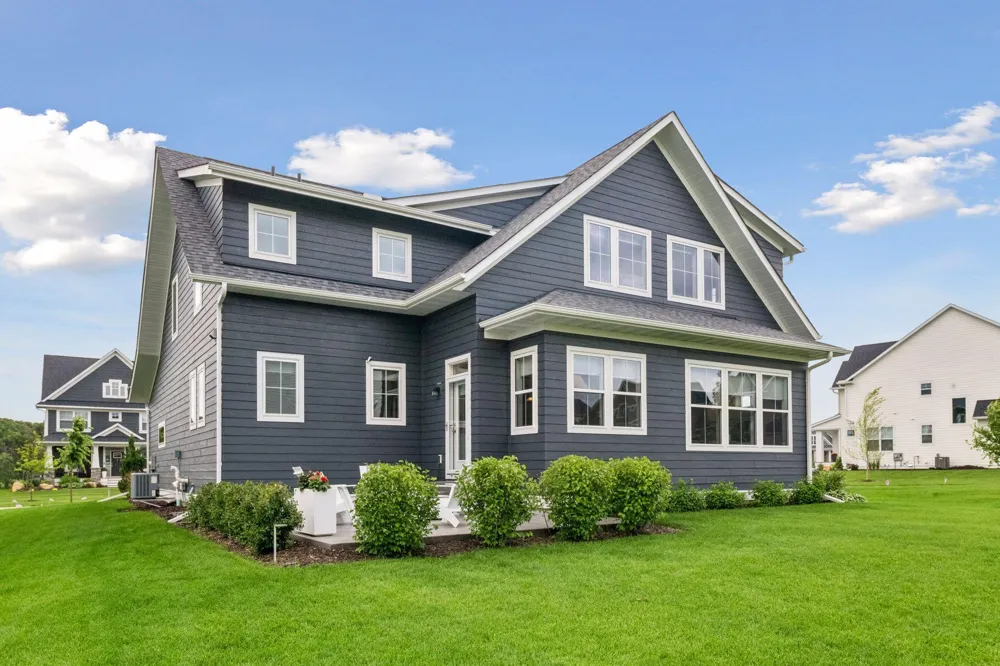5500 Rolling Hills Parkway Victoria, MN 55318