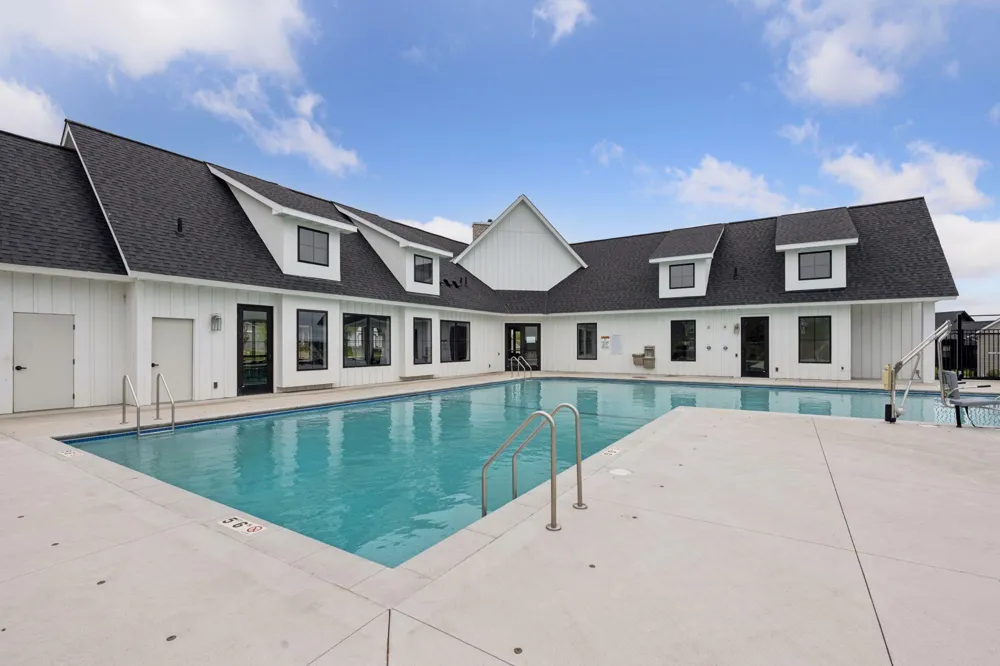 5500 Rolling Hills Parkway Victoria, MN 55318