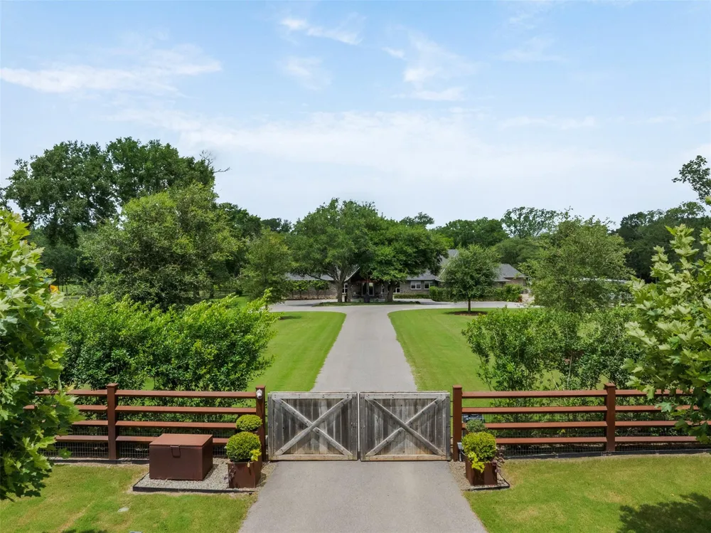 7521 Schoenau Road Brenham, TX 77833