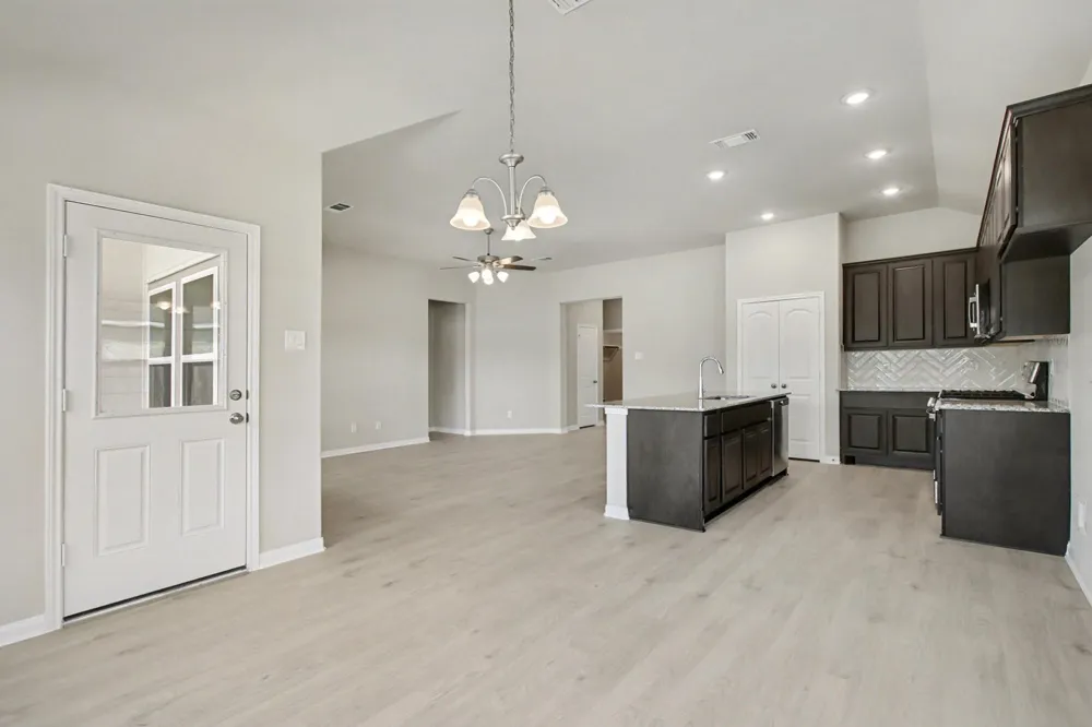 414 Wellshire Drive West Columbia, TX 77486