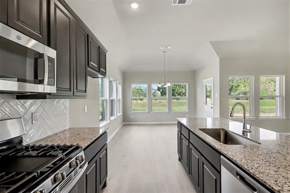 414 Wellshire Drive West Columbia, TX 77486