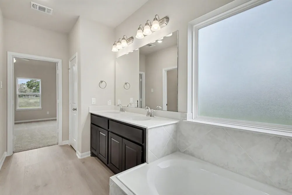 414 Wellshire Drive West Columbia, TX 77486