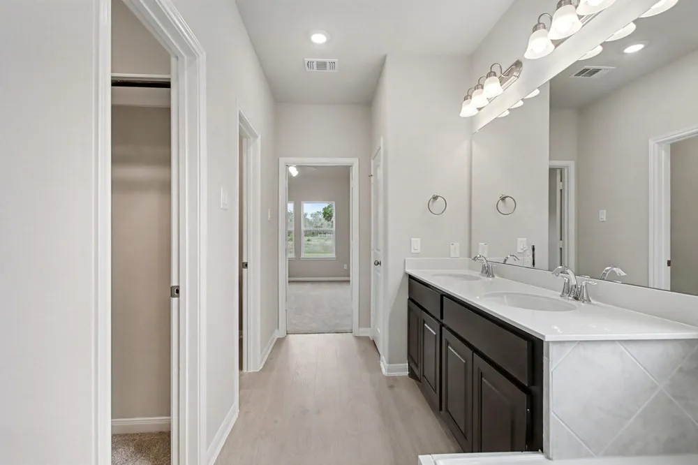 414 Wellshire Drive West Columbia, TX 77486