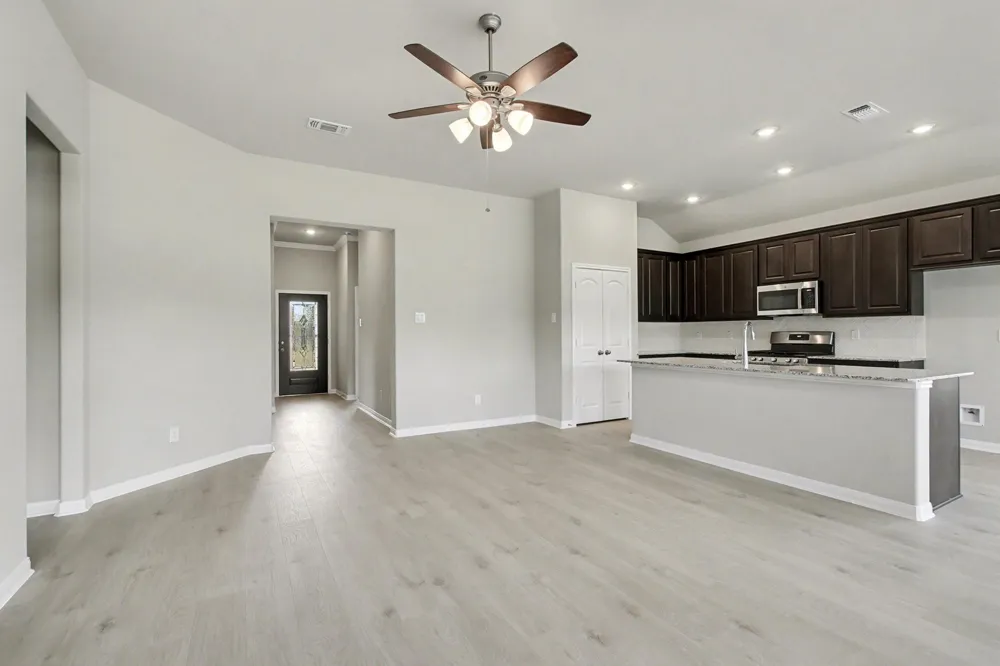 414 Wellshire Drive West Columbia, TX 77486