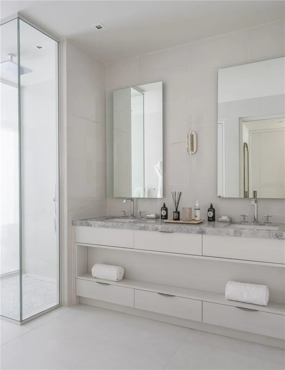 Ocean Drive FOUR SEASONS PRIVATE RESIDENCES #6401 Rio Grande, PR 00745