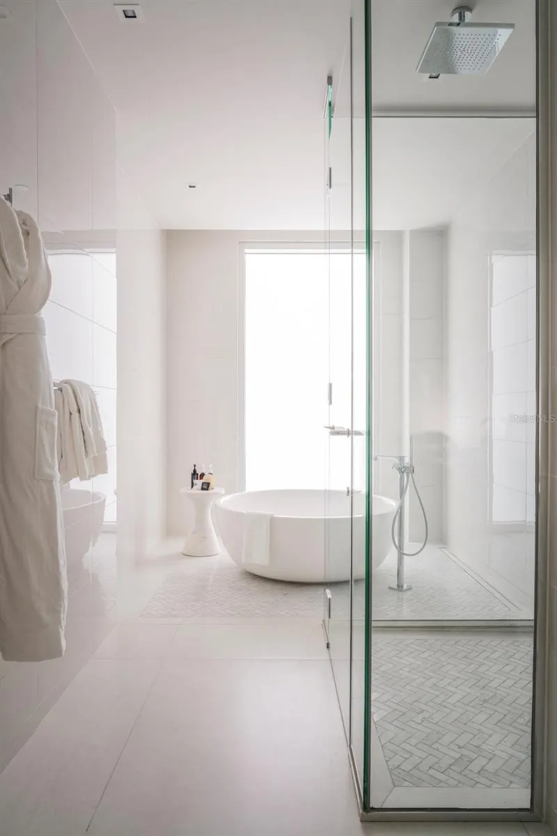 Ocean Drive FOUR SEASONS PRIVATE RESIDENCES #6401 Rio Grande, PR 00745