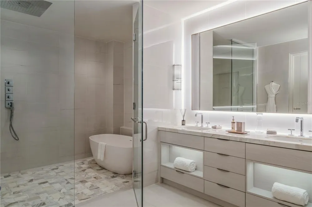 Ocean Drive FOUR SEASONS PRIVATE RESIDENCES #6401 Rio Grande, PR 00745