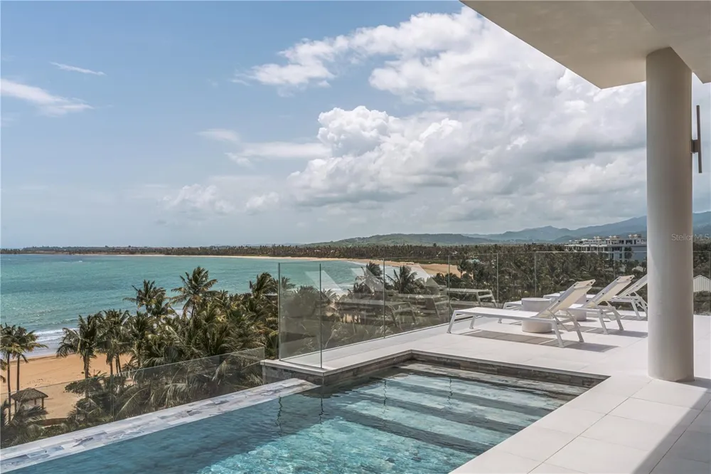Ocean Drive PH FOUR SEASONS PRIVATE RESIDENCES #6502 Rio Grande, PR 00745