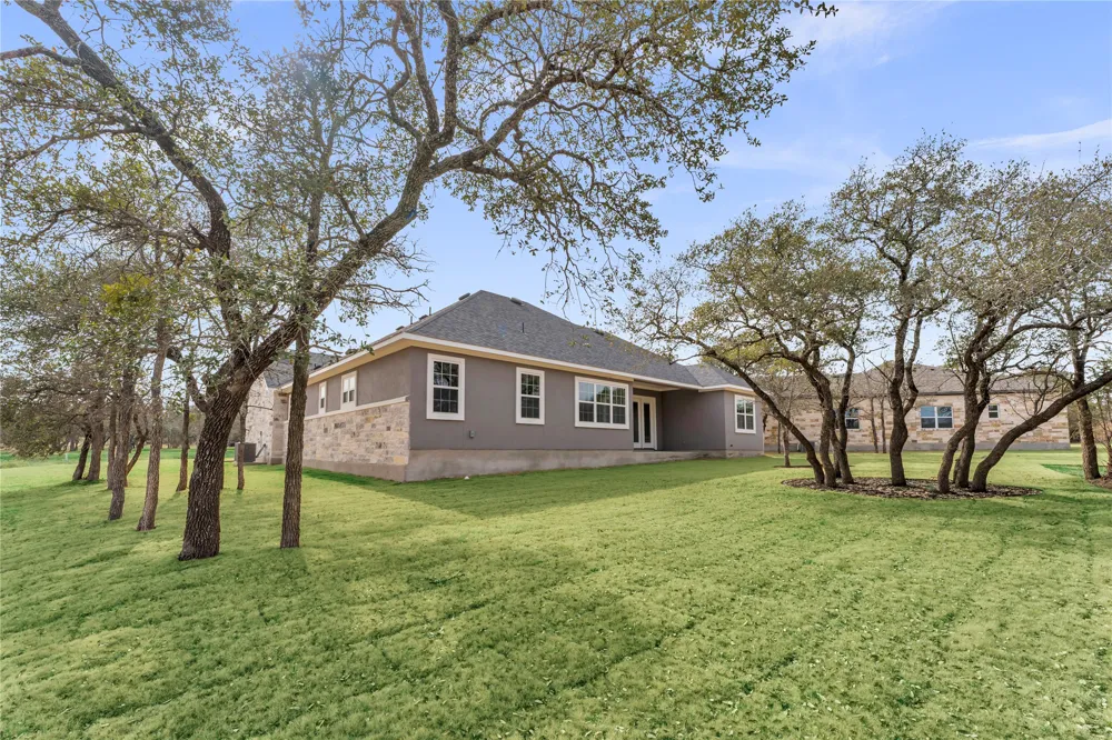 108 Double Circle Burnet, TX 78611