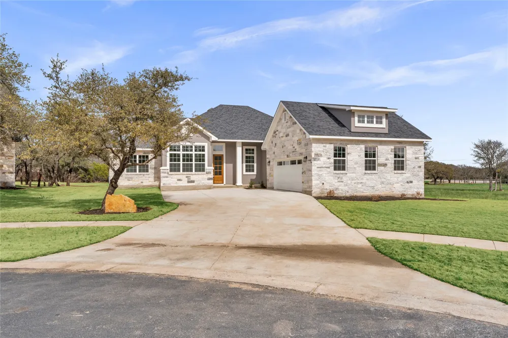 108 Double Circle Burnet, TX 78611