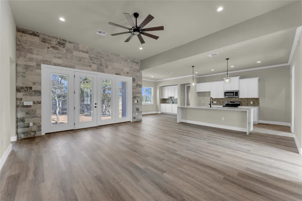 108 Double Circle Burnet, TX 78611