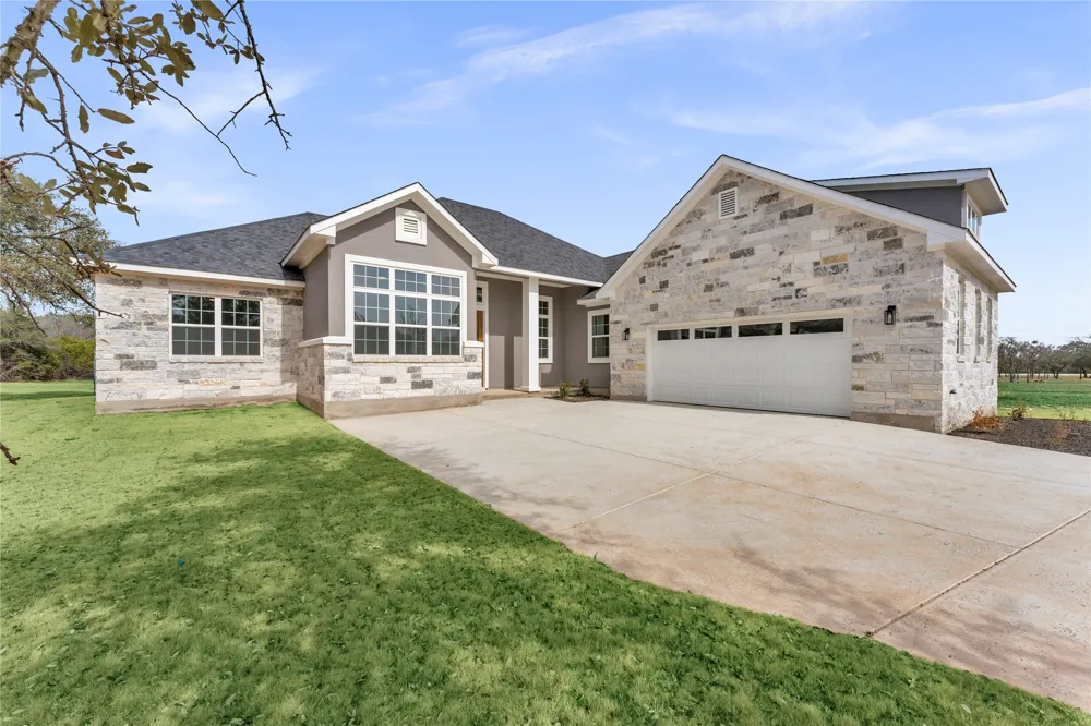 108 Double Circle Burnet, TX 78611