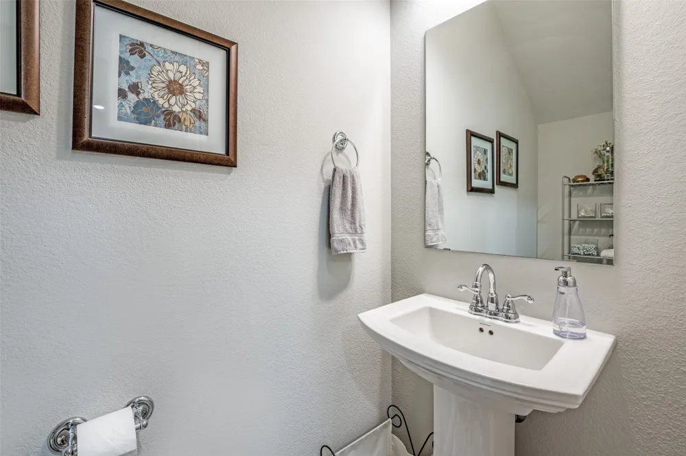 1560 Windermere Way Farmers Branch, TX 75234