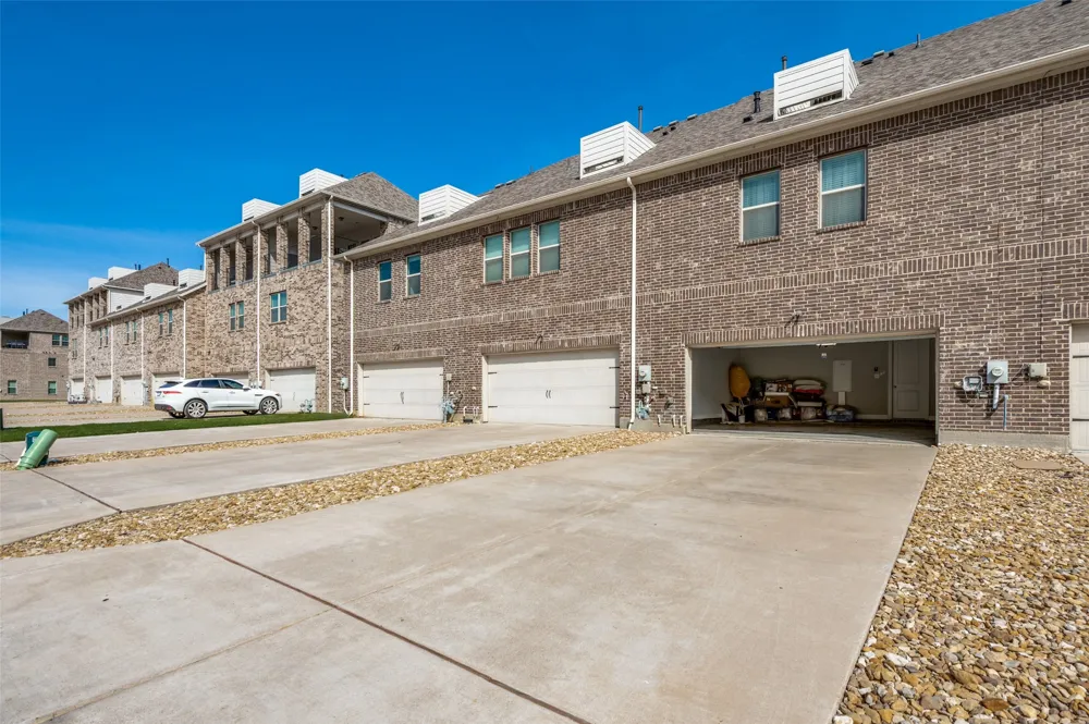 1560 Windermere Way Farmers Branch, TX 75234