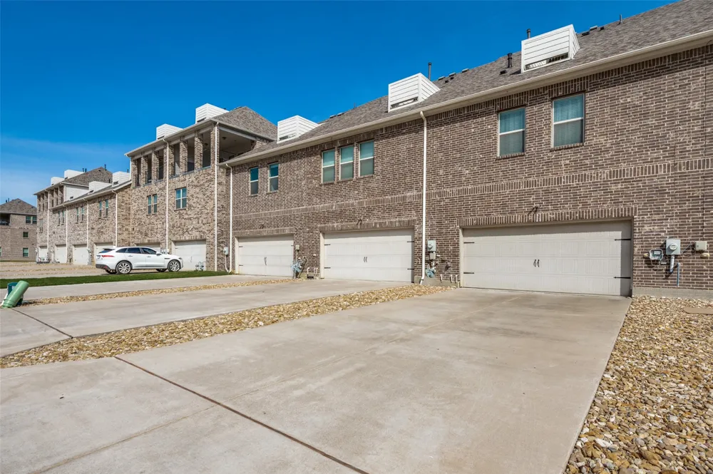 1560 Windermere Way Farmers Branch, TX 75234