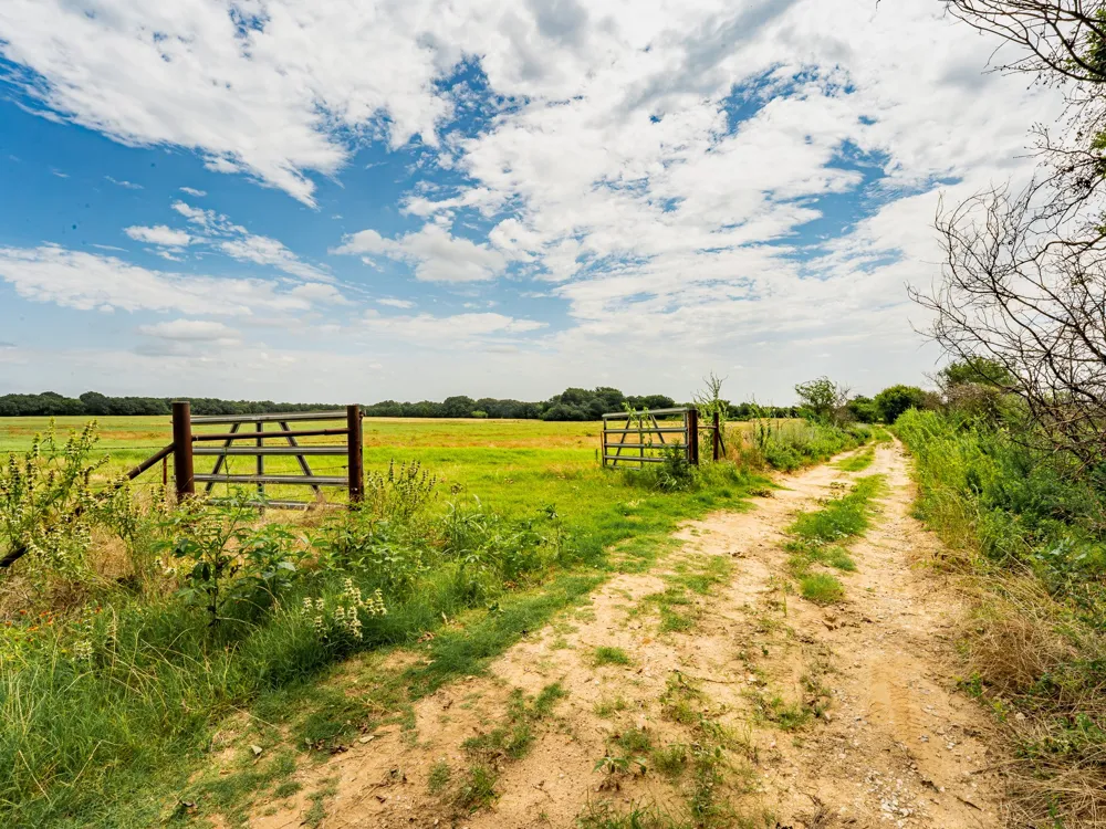 207 Cr-1750 Chico, TX 76431