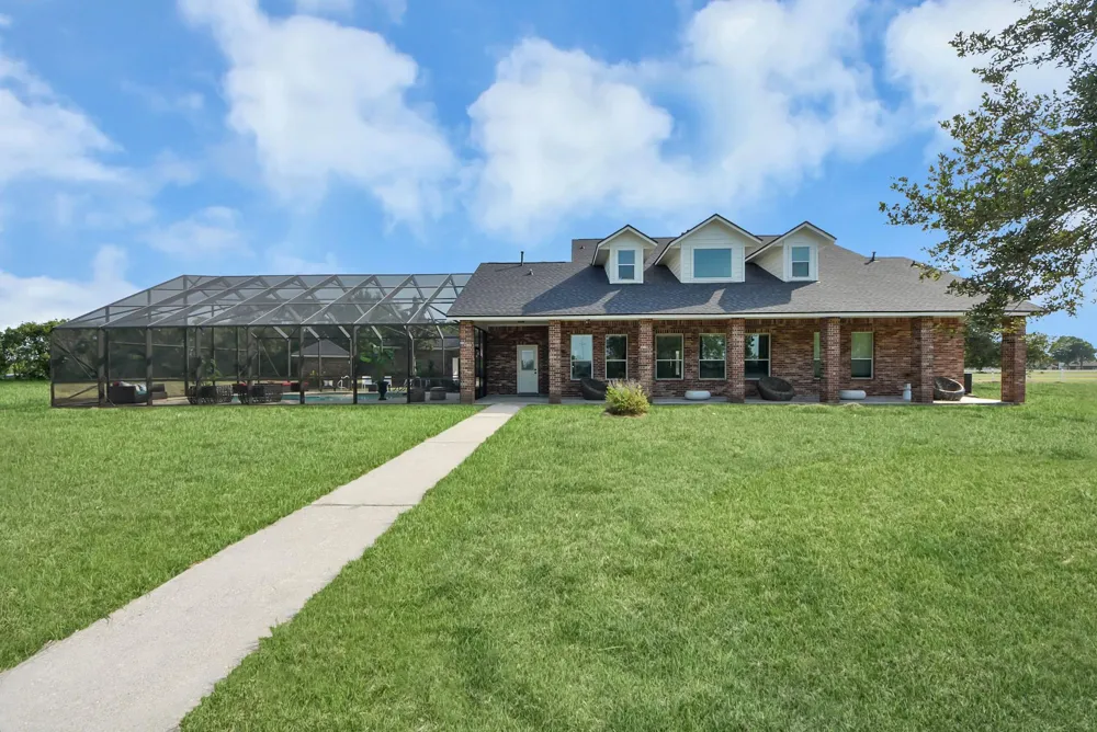 3237 Avenue G 1/2 Santa Fe, TX 77510