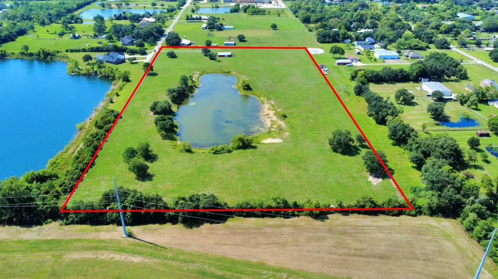 3237 Avenue G 1/2 Santa Fe, TX 77510