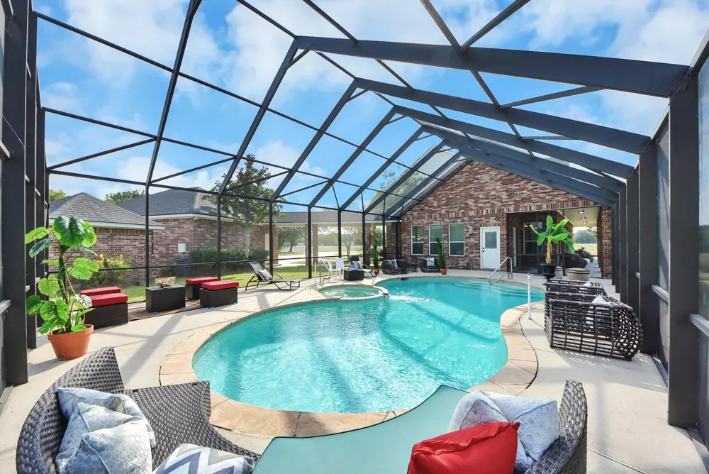3237 Avenue G 1/2 Santa Fe, TX 77510