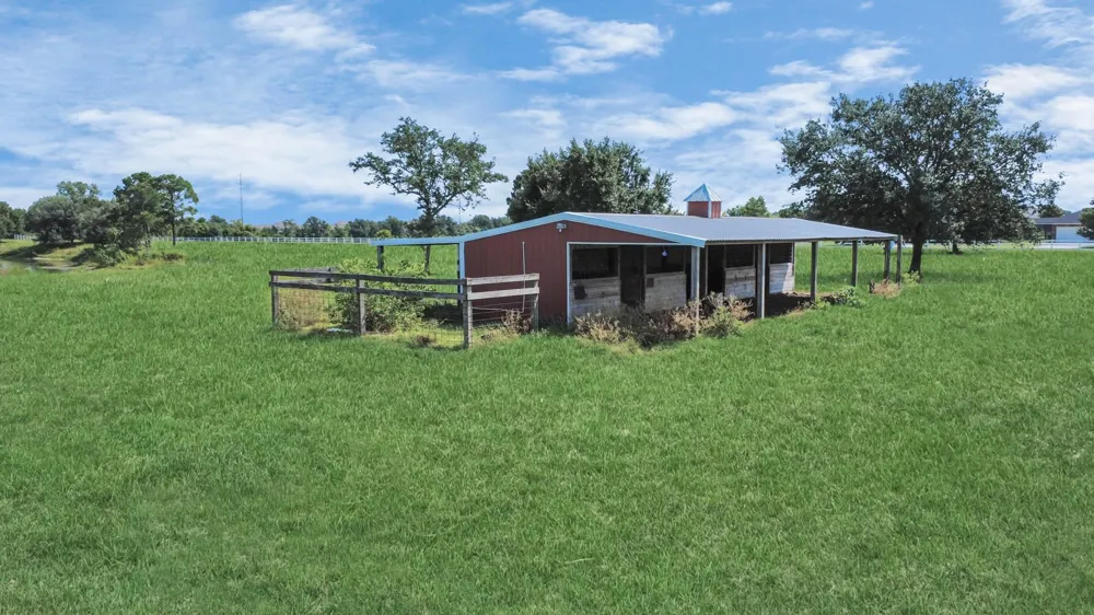 3237 Avenue G 1/2 Santa Fe, TX 77510