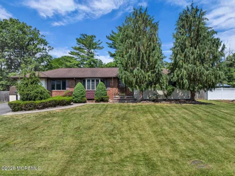 77 Schwinn Drive