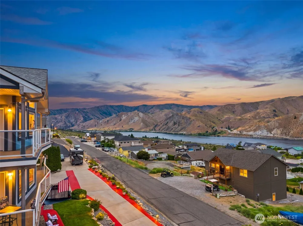 380 Entiat Place Orondo, WA 98843