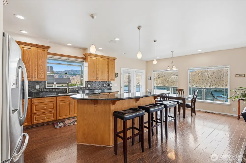 380 Entiat Place Orondo, WA 98843