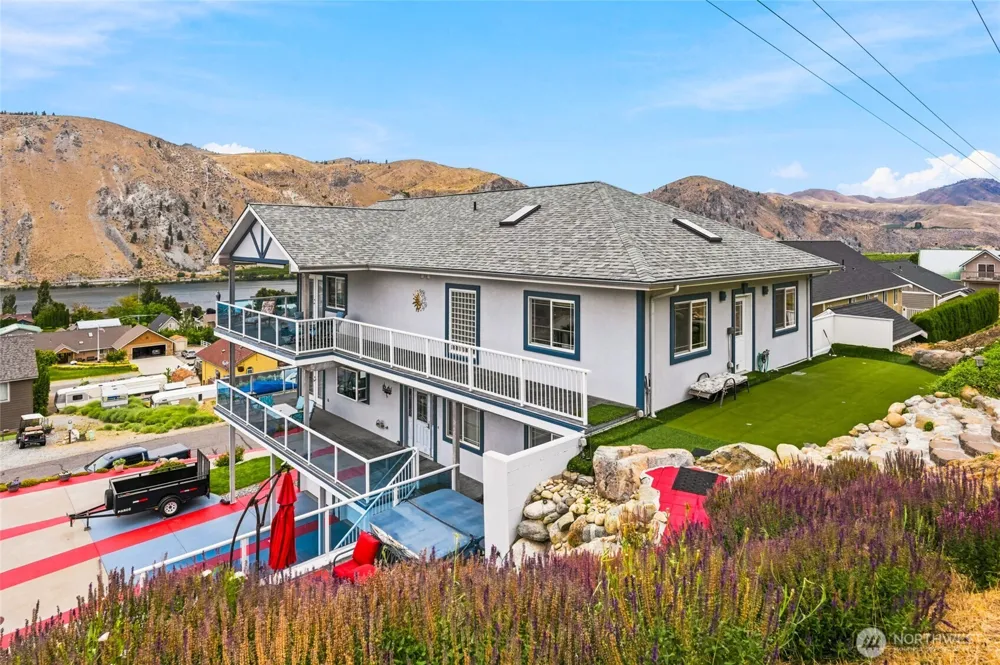 380 Entiat Place Orondo, WA 98843
