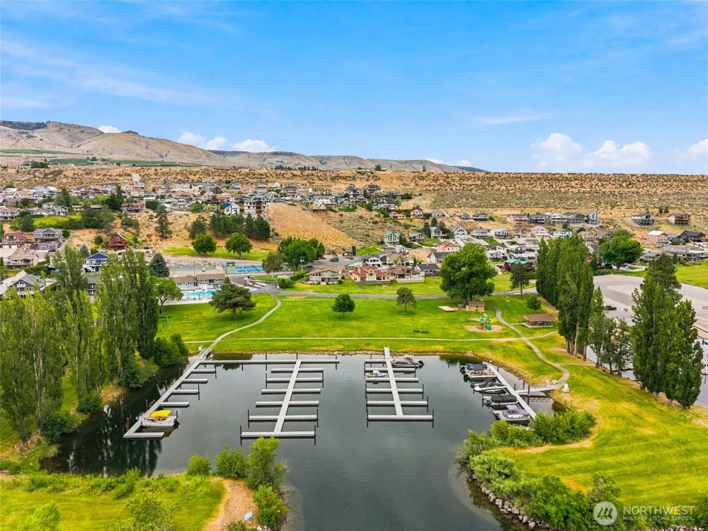 380 Entiat Place Orondo, WA 98843