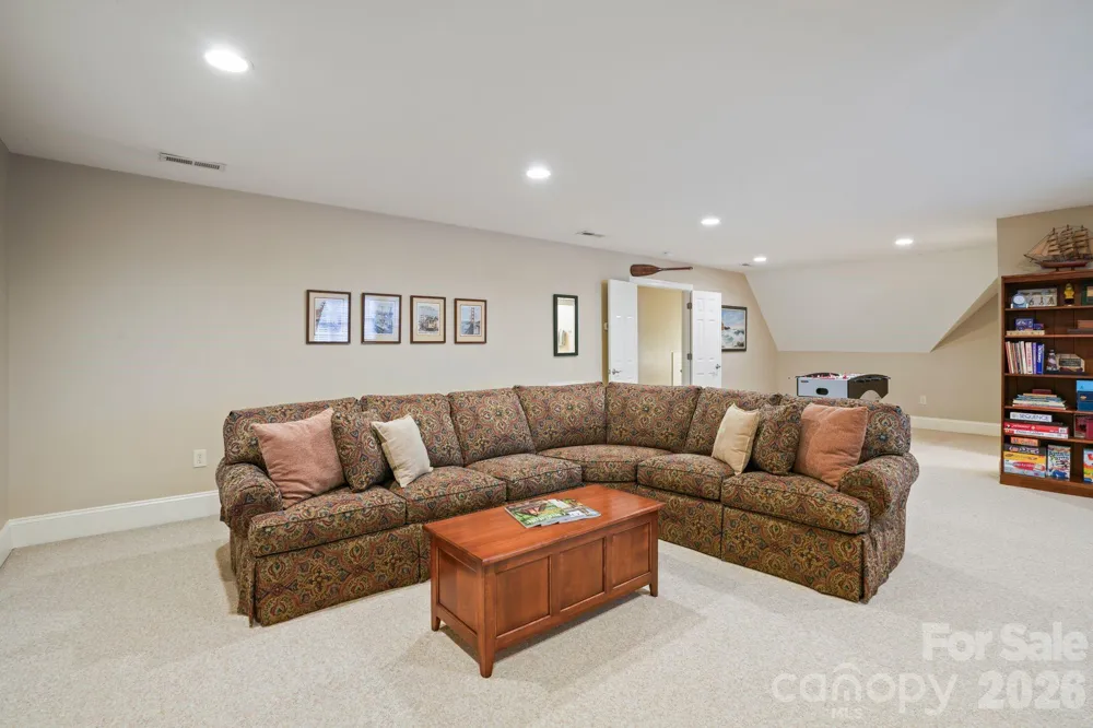 4325 Artesian Cove Court Denver, NC 28037