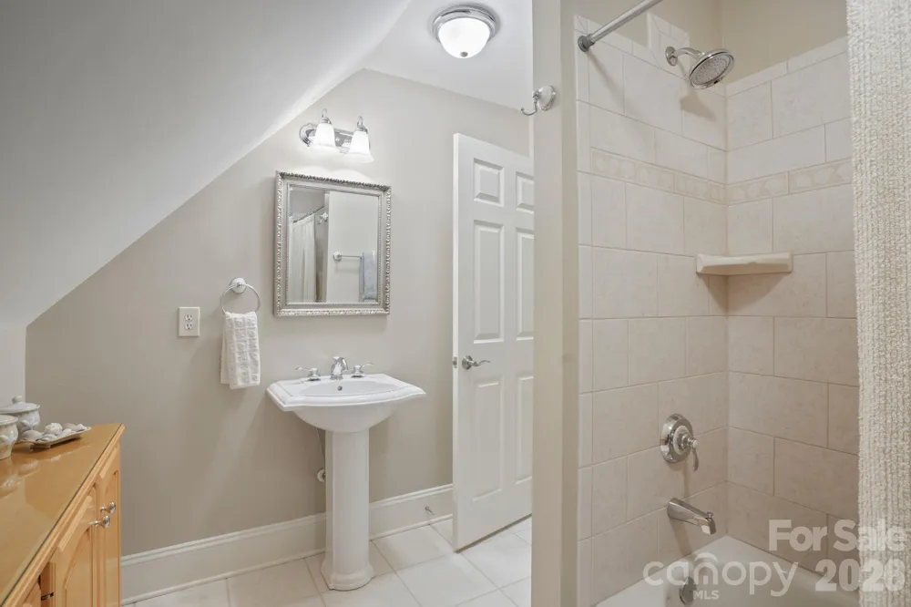 4325 Artesian Cove Court Denver, NC 28037