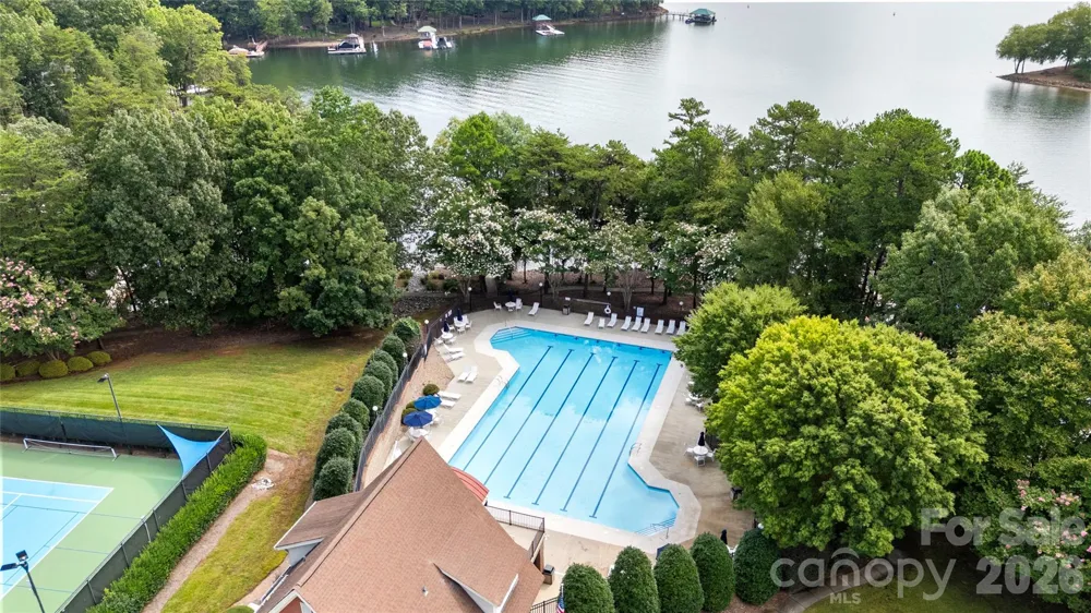 4325 Artesian Cove Court Denver, NC 28037