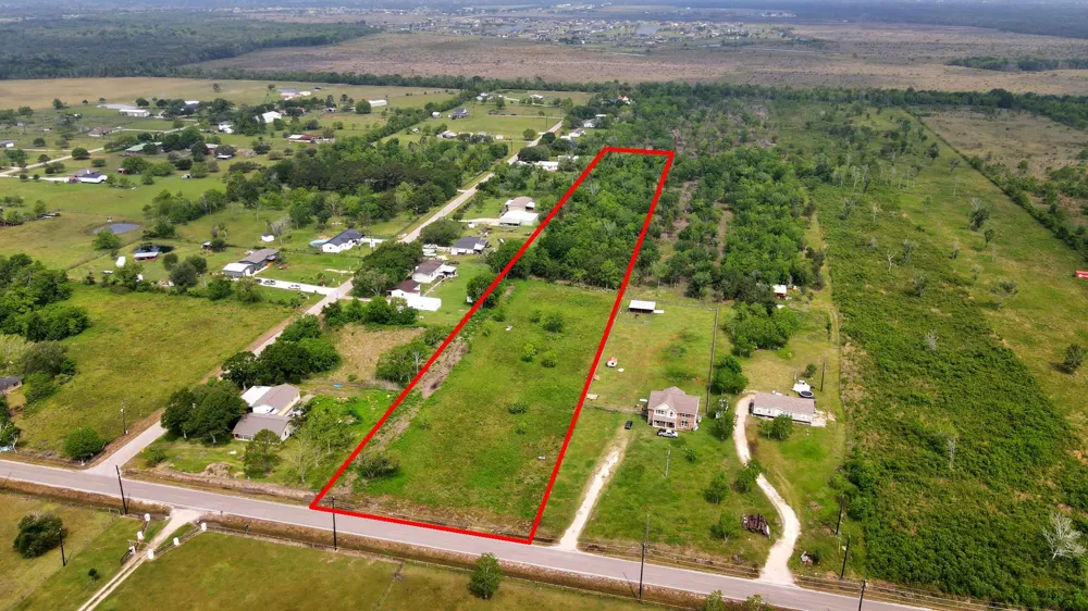 County Road 172 Alvin, TX 77511