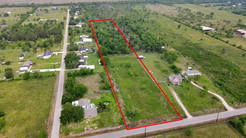 County Road 172 Alvin, TX 77511
