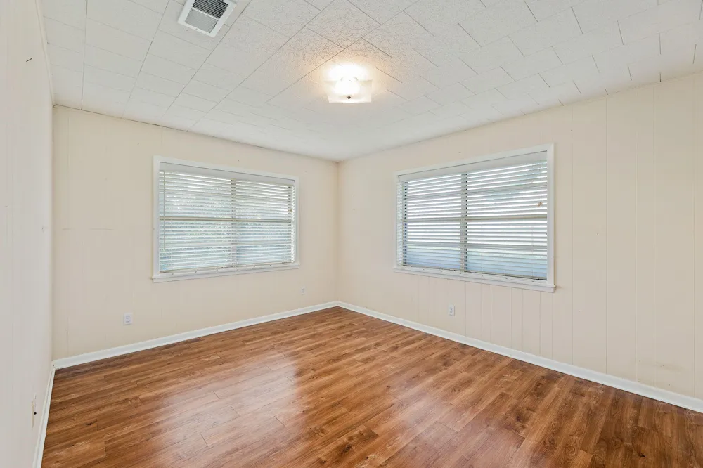 3644 W State Highway 71 Highway La Grange, TX 78945